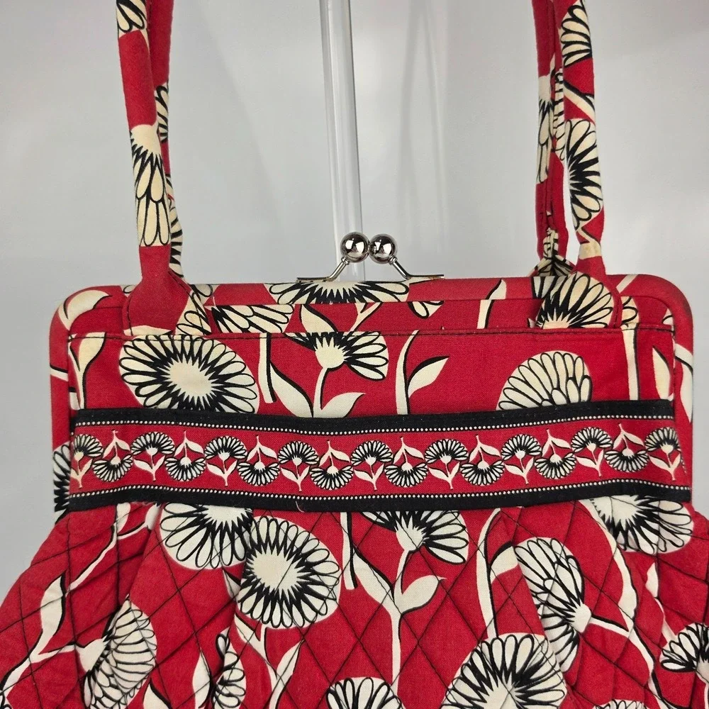 Vera Bradley Deco Daisy Red Eloise Kiss Lock Frame Bag Retired 2011 Floral
